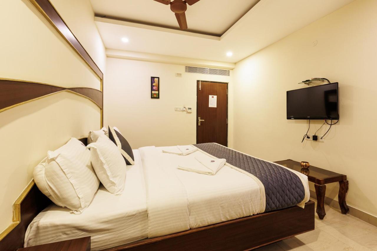 Comfort Park - Opposite Sri Ramachandra Medical College Porur Hotel *